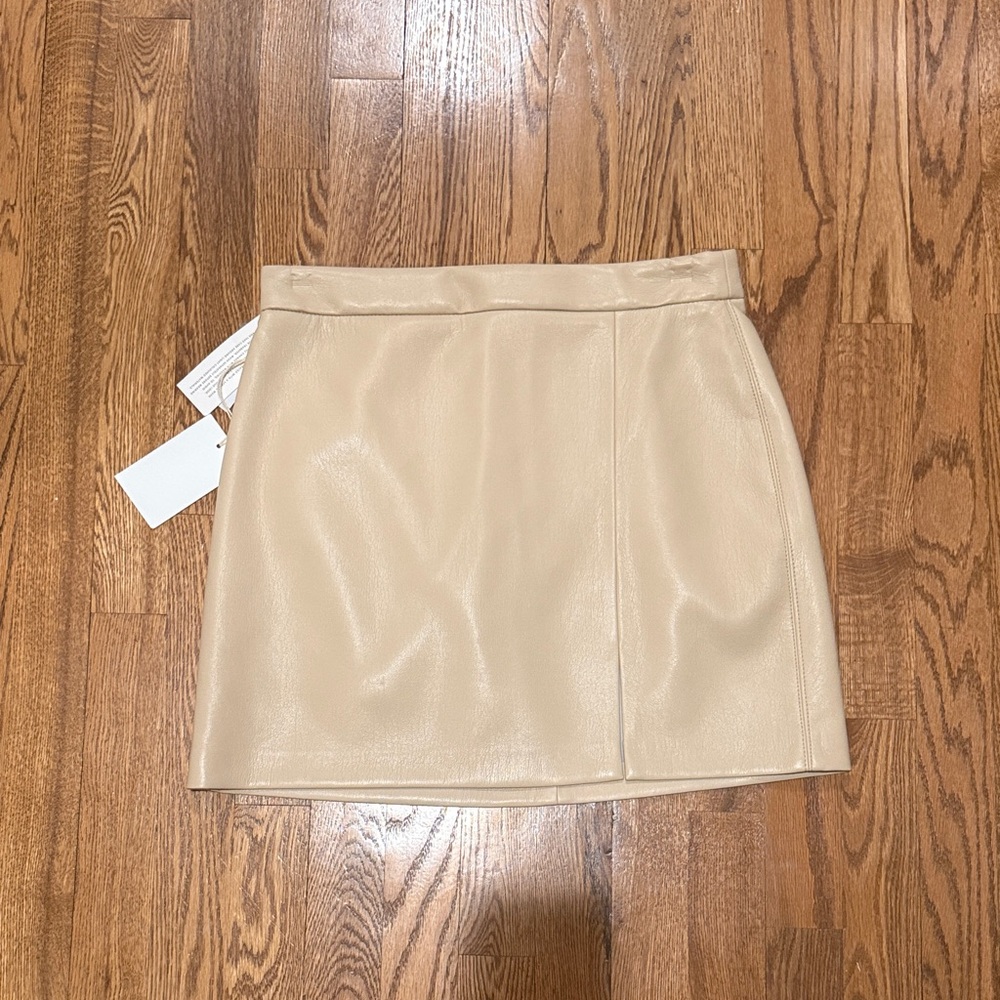 Aritzia Wilfred Cream Mini Skirt